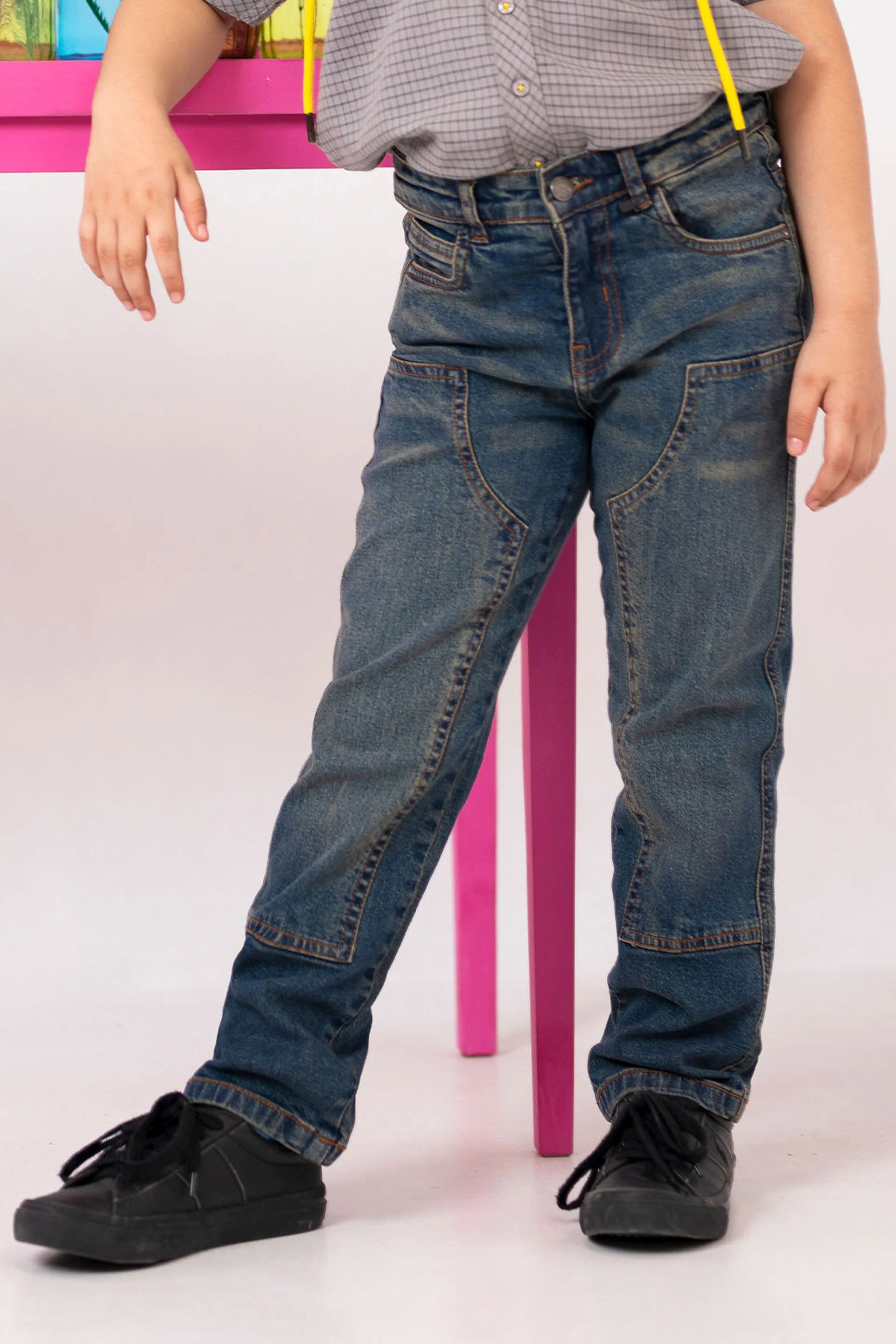 Patched Jeans - Image 4