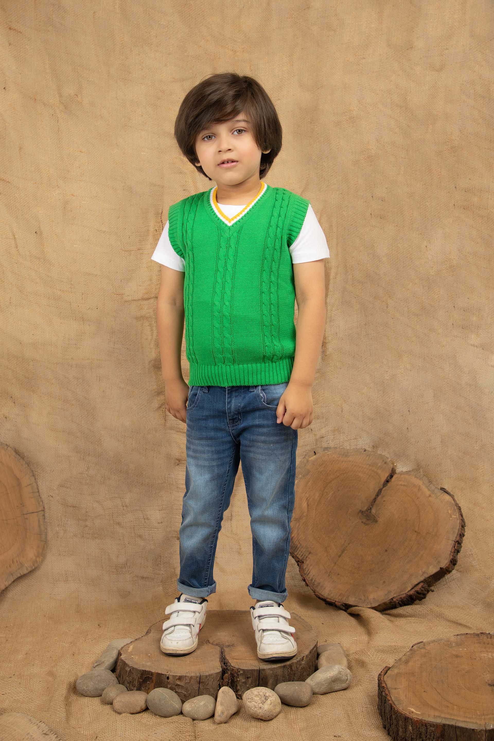 Sleeveless Sweater Green - Image 2