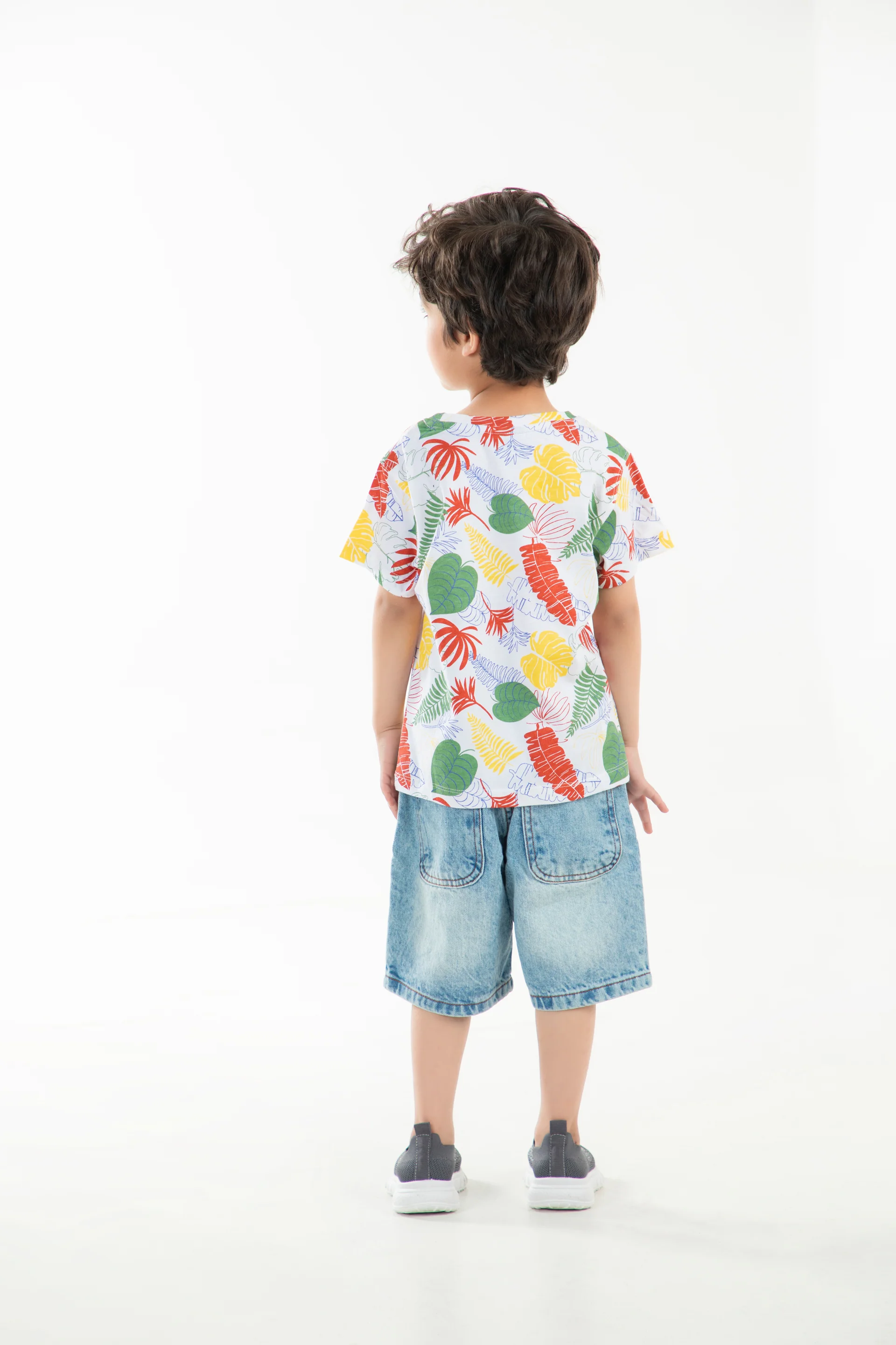 Leaves Printed Tee - Image 4