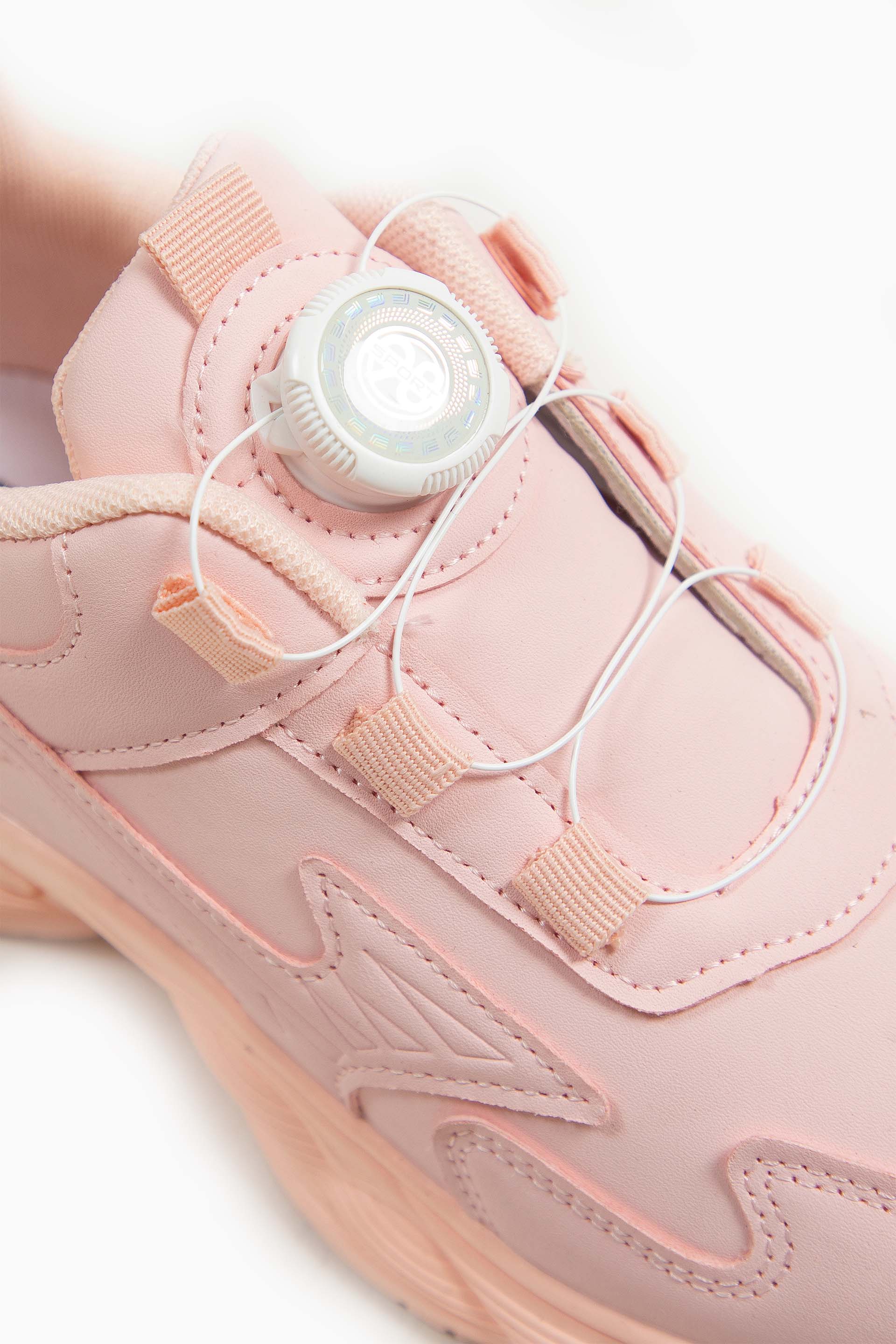String Sports Shoes - Image 3