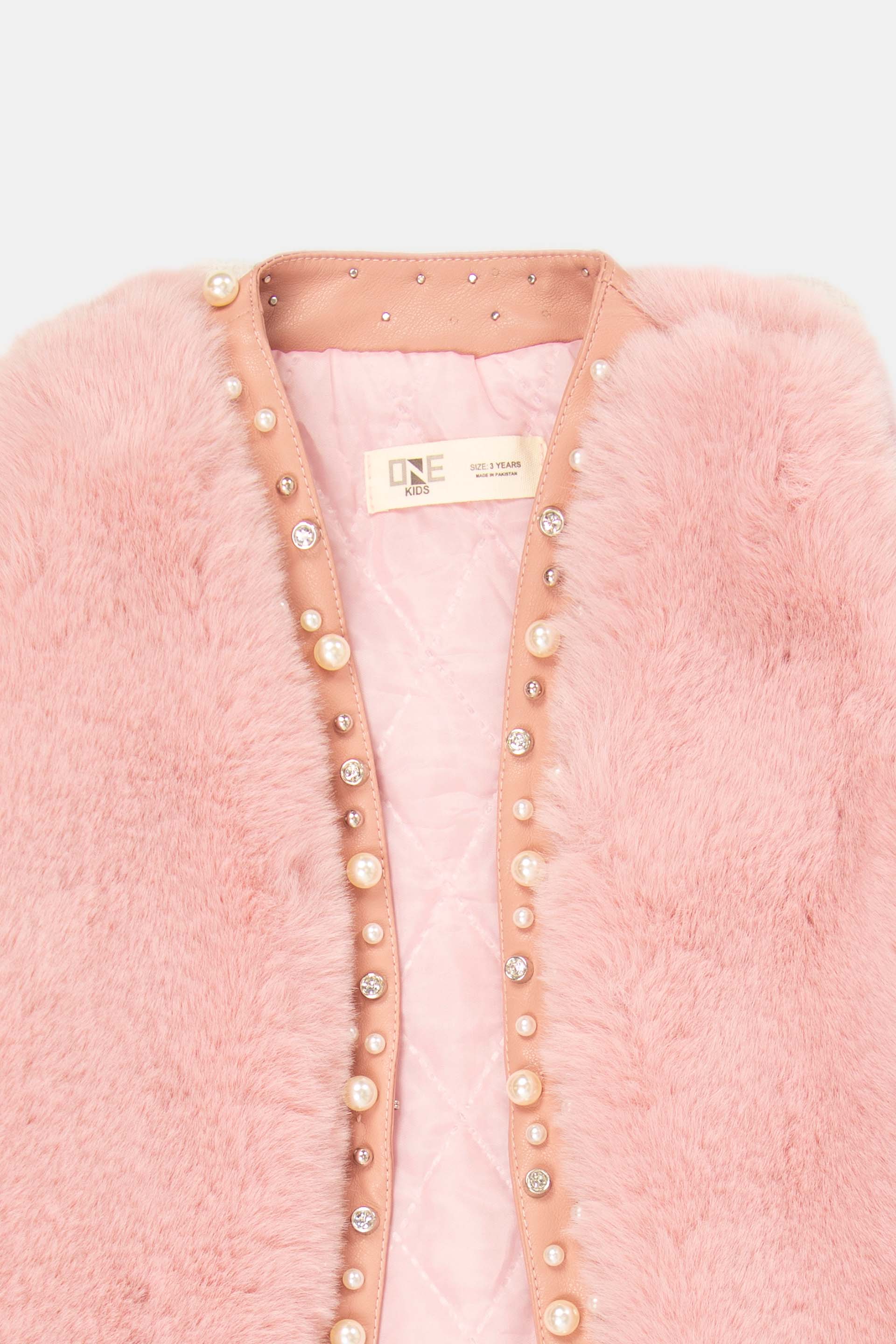 Sleeveless Fur Jacket - Image 5