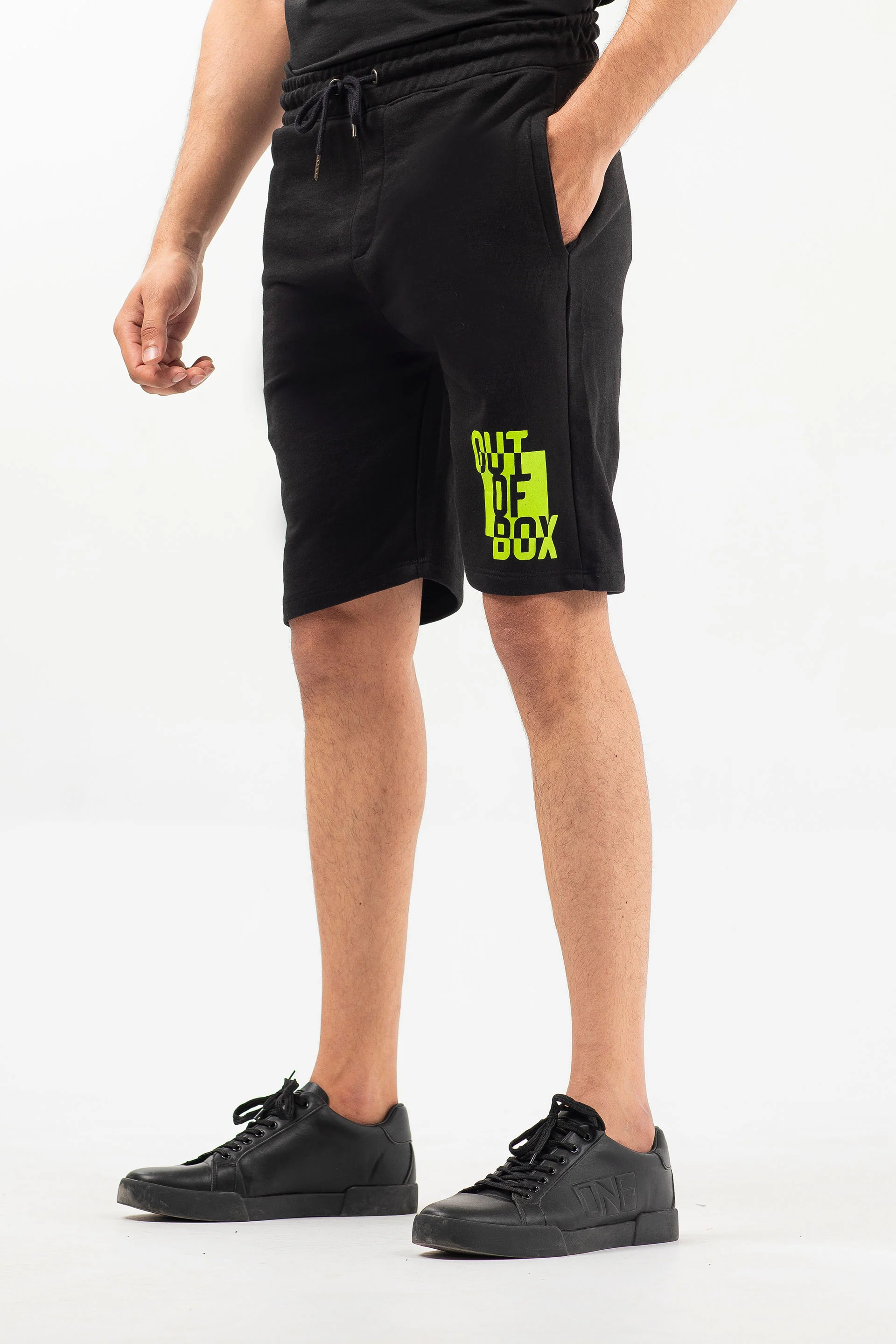 Graphic Shorts Black - Image 2