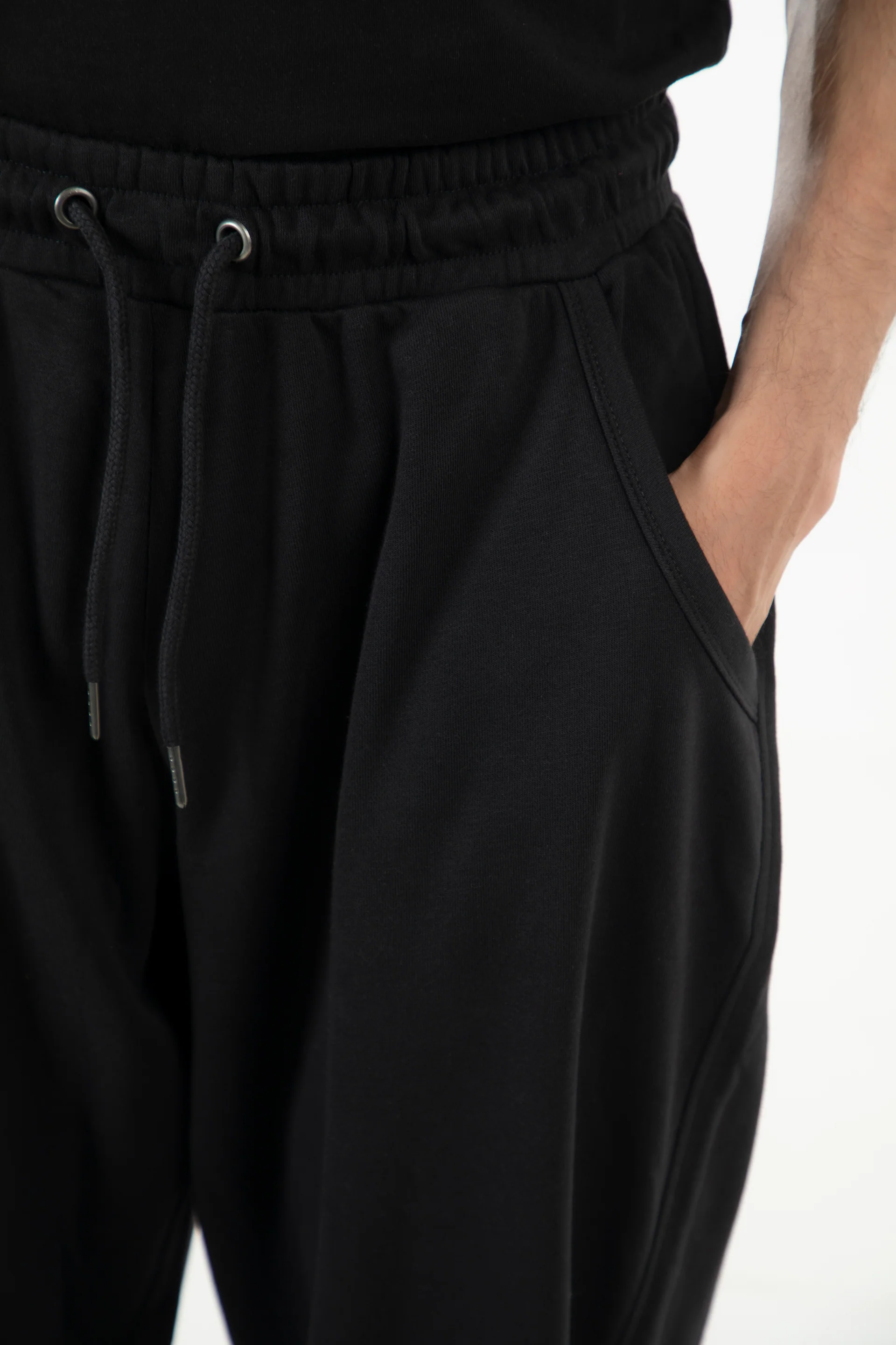 Basic Baggy Trackpants - Image 2