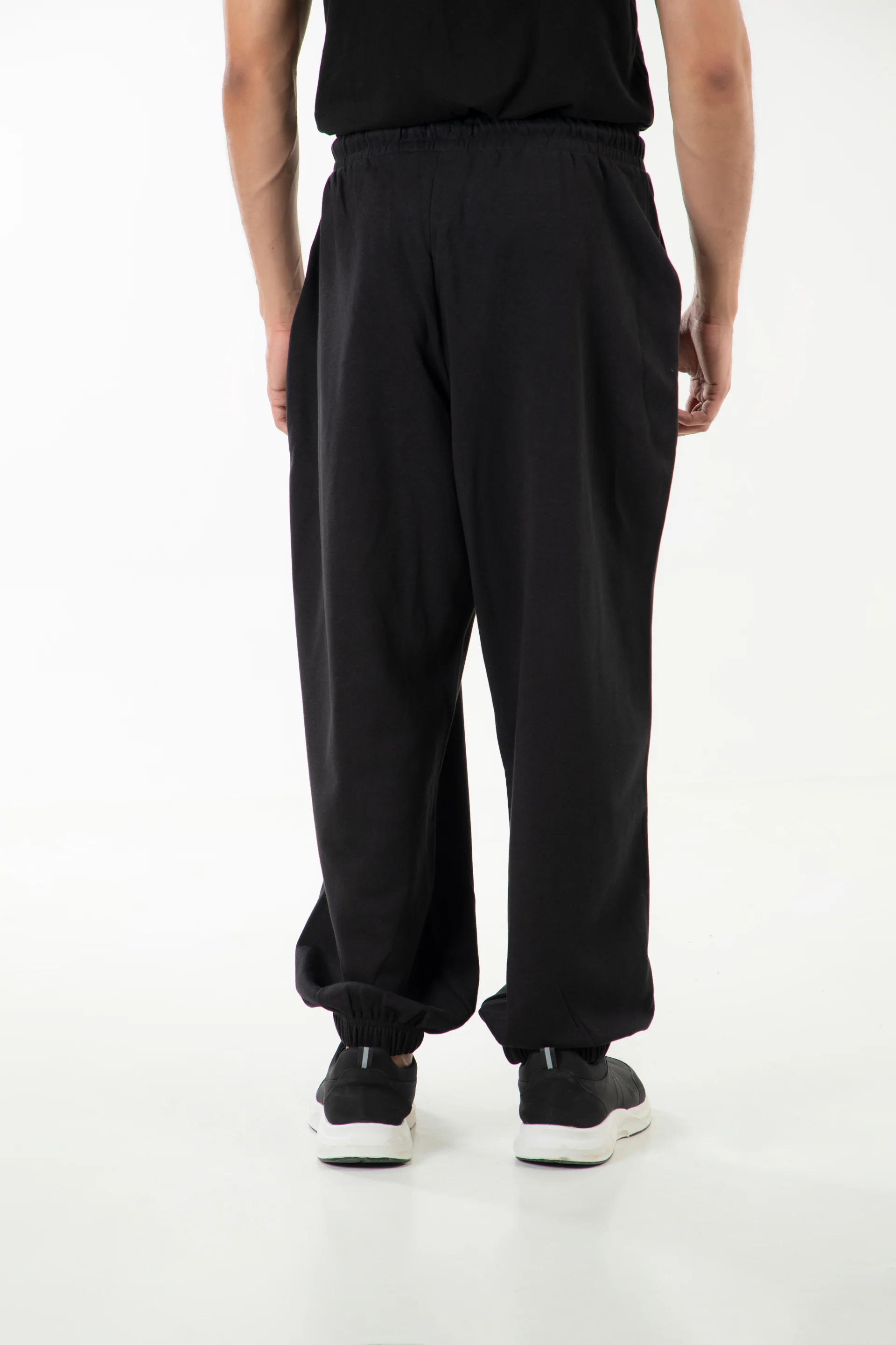 Basic Baggy Trackpants - Image 4