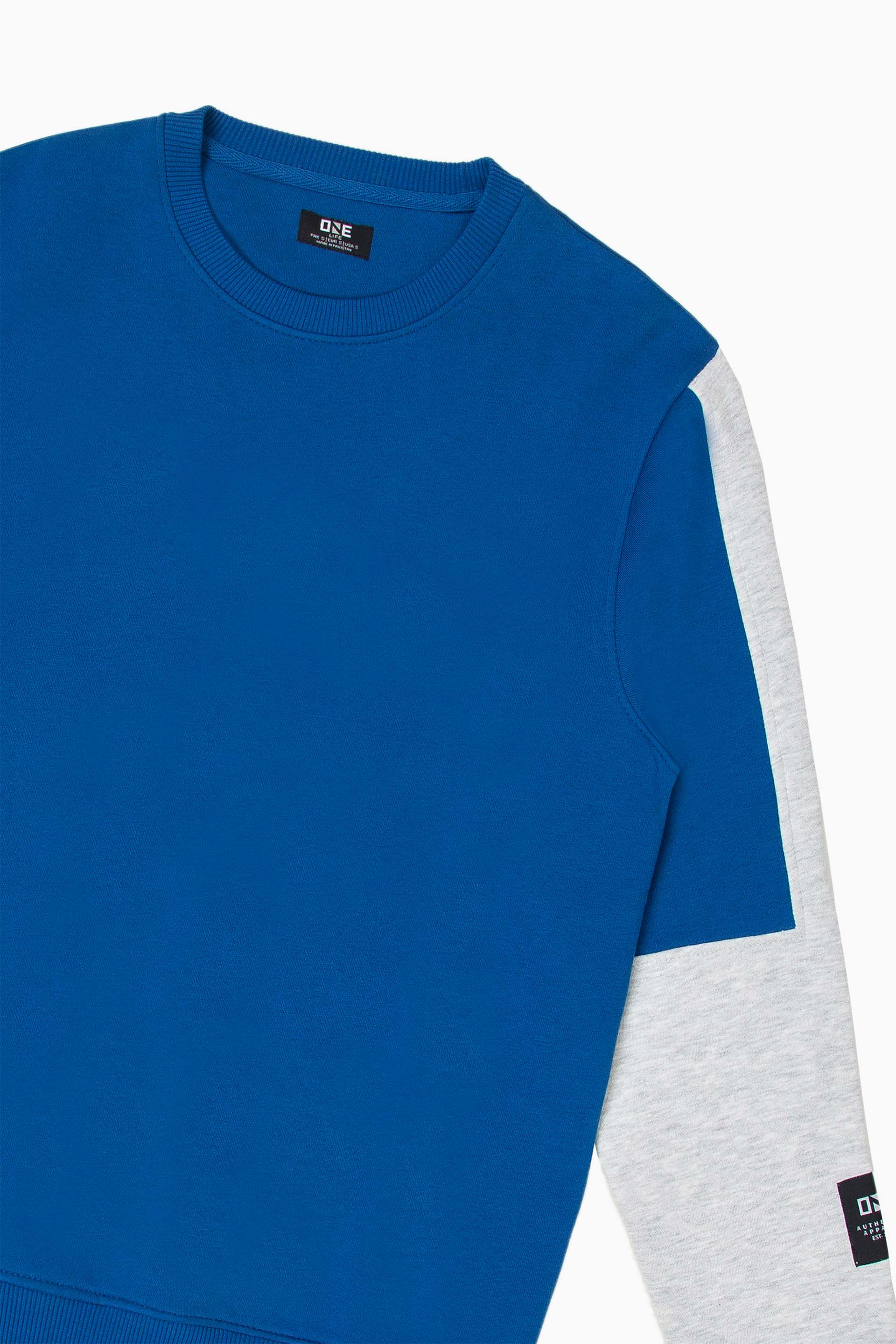 Contrasting Sweatshirt - Image 2