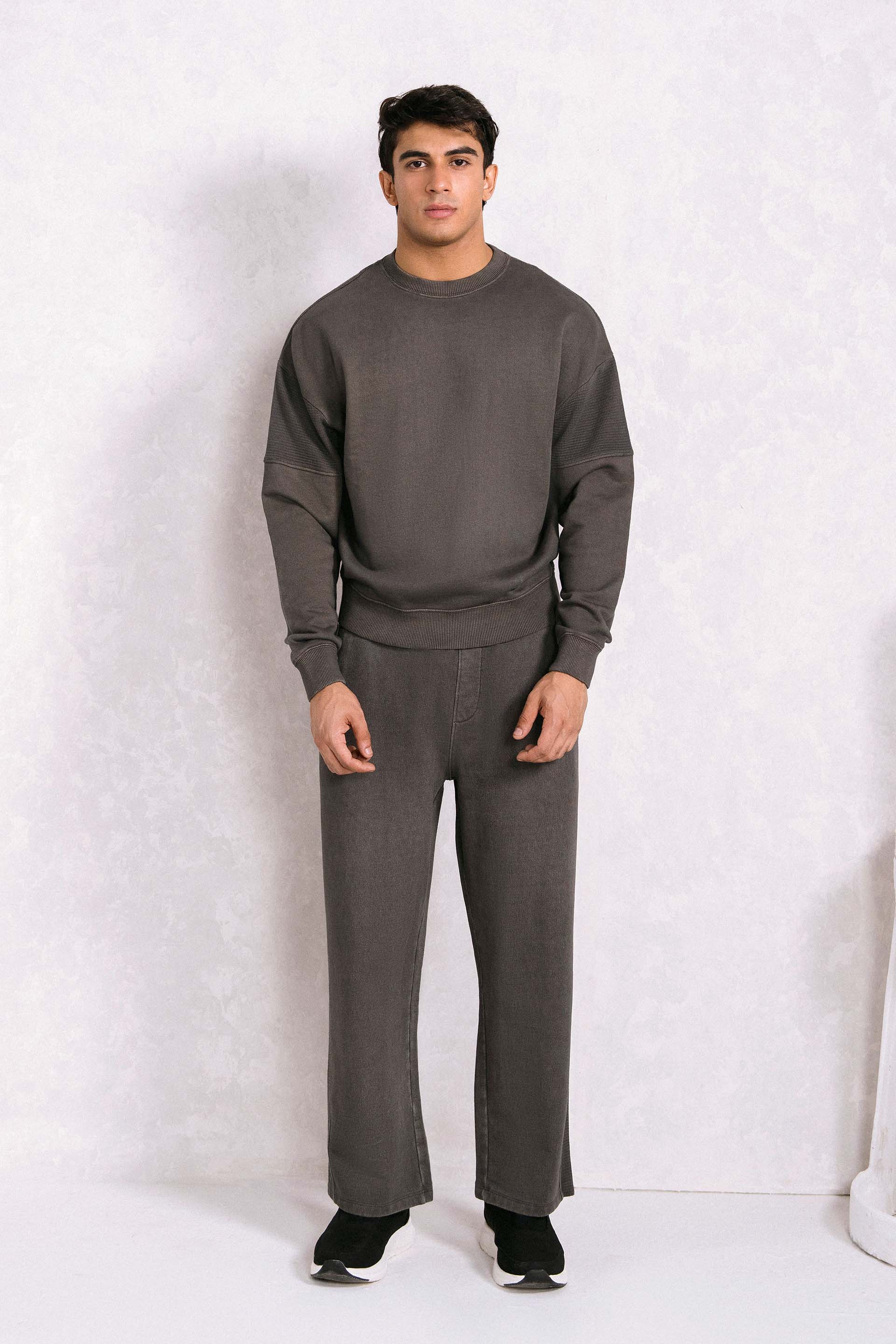 Contrasting Panel Sweatshirt - Image 5
