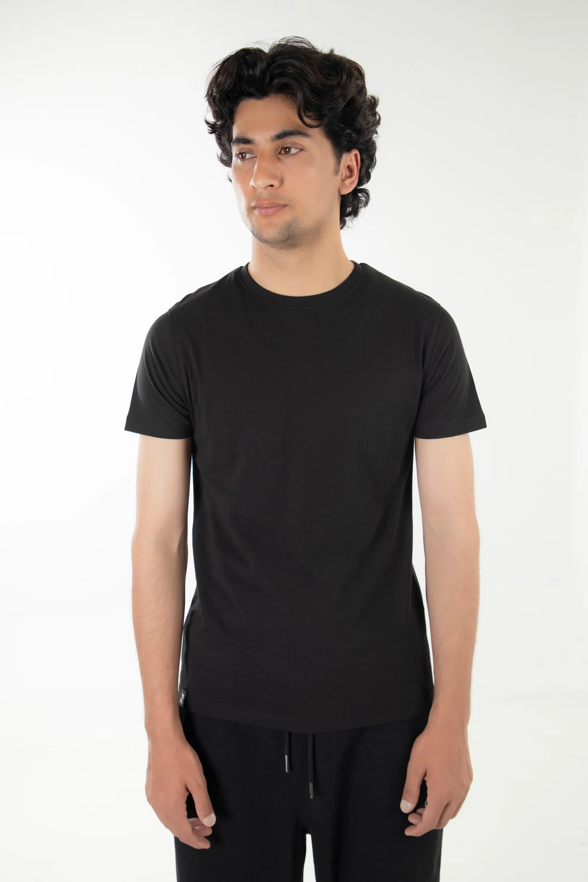 Basic Crew Neck - Image 3