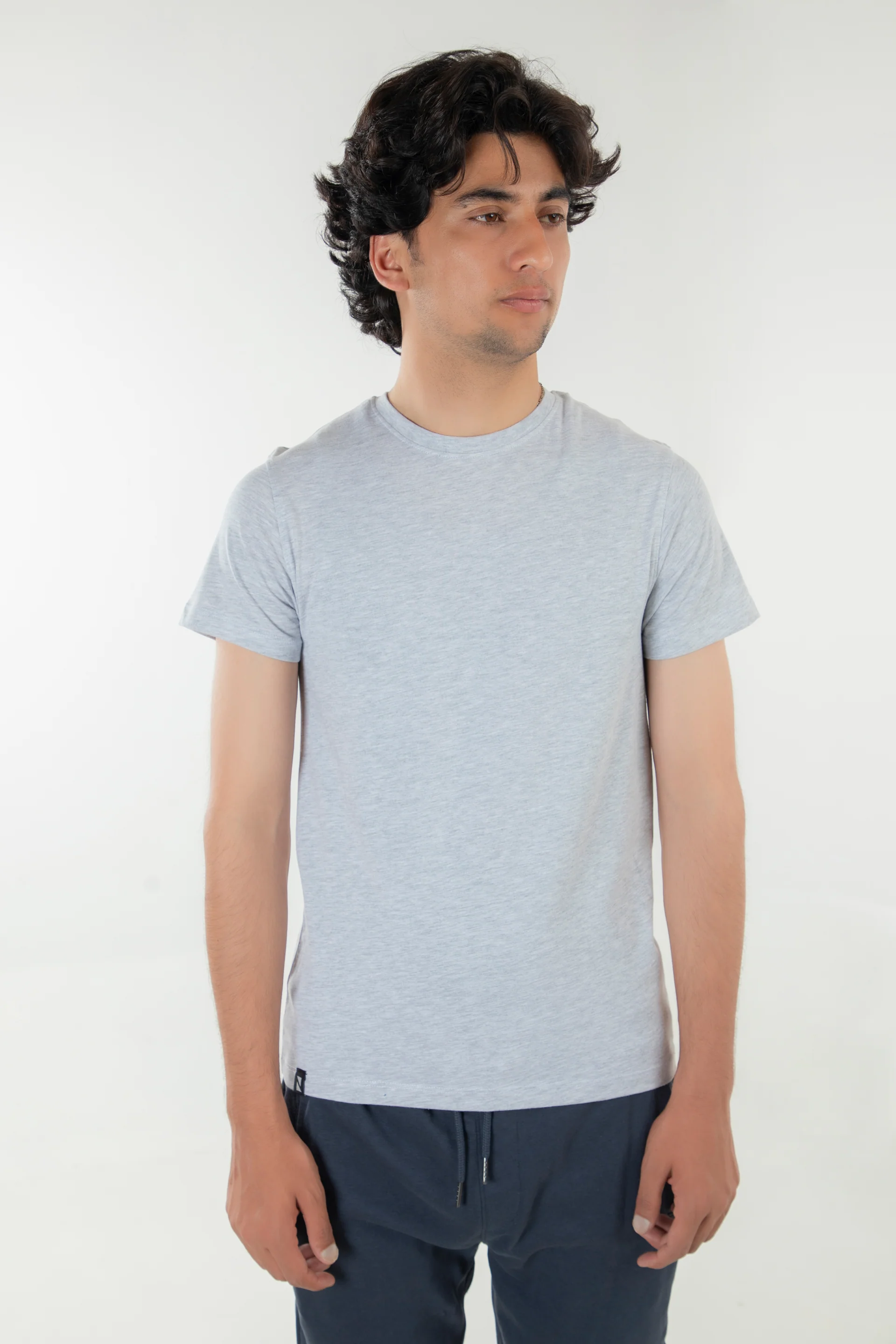 Basic Crew Neck - Image 3