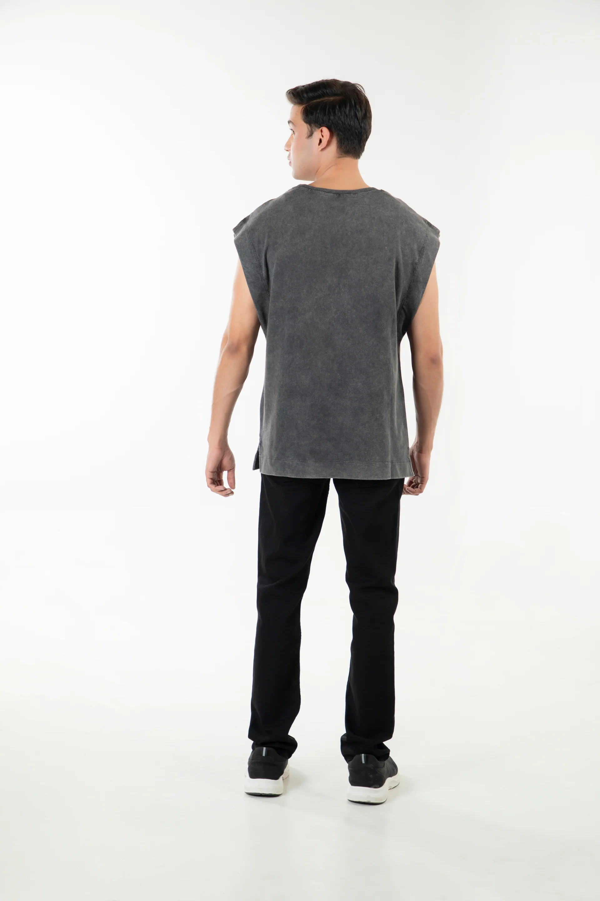 Drop shoulder sleeveless top - Image 4