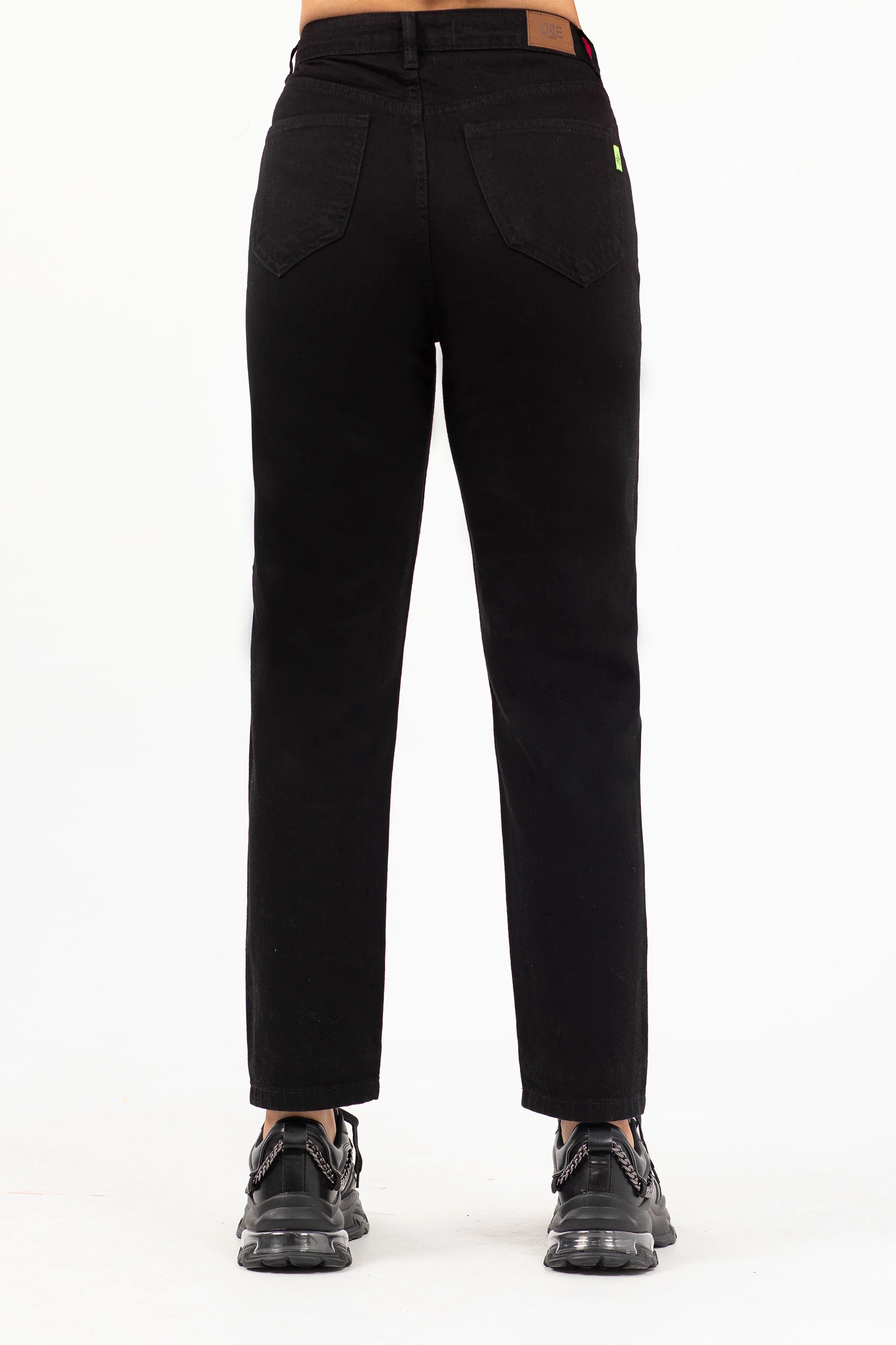 Mom Jeans Black - Image 4