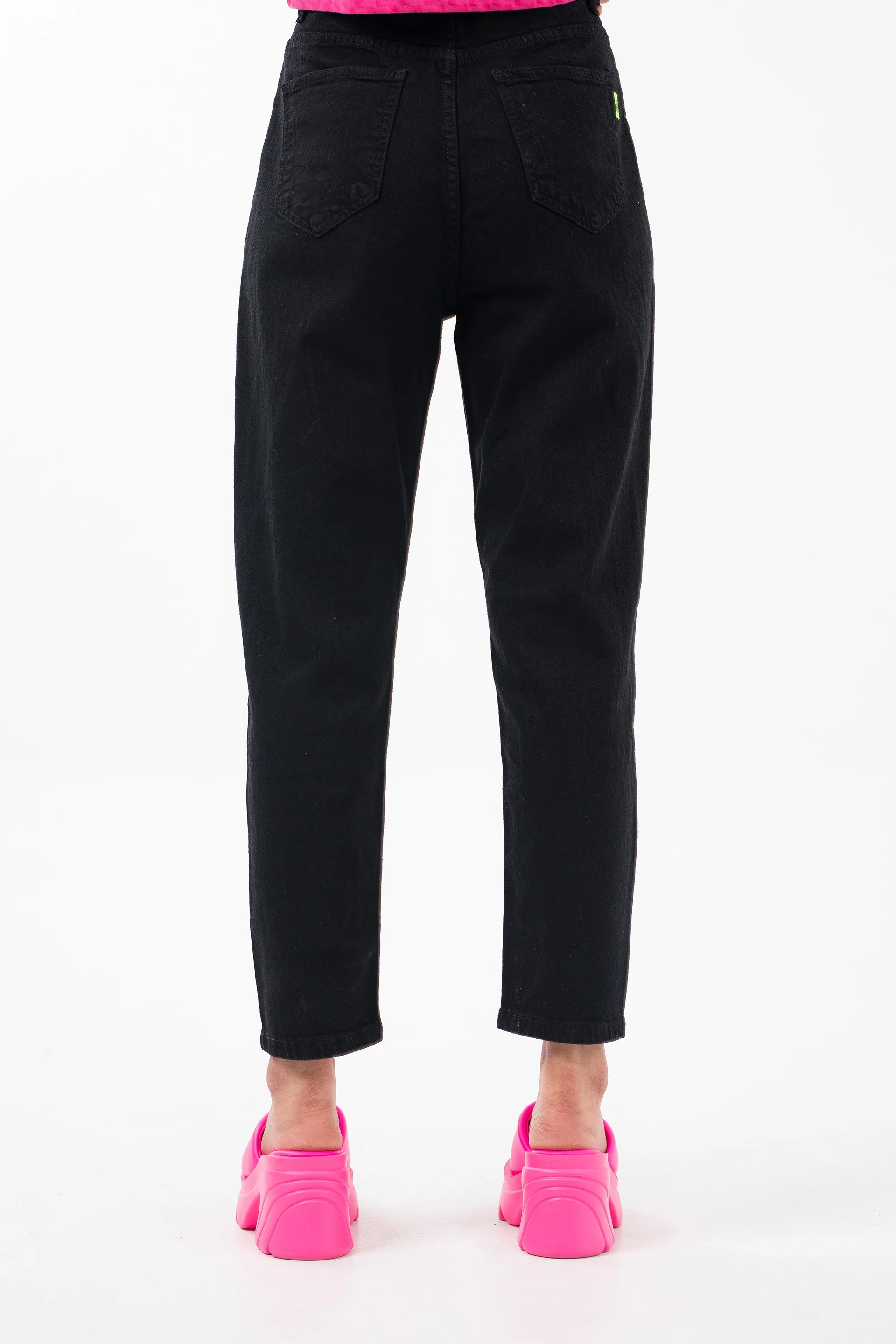 Embroidered Mom Jeans Black - Image 4
