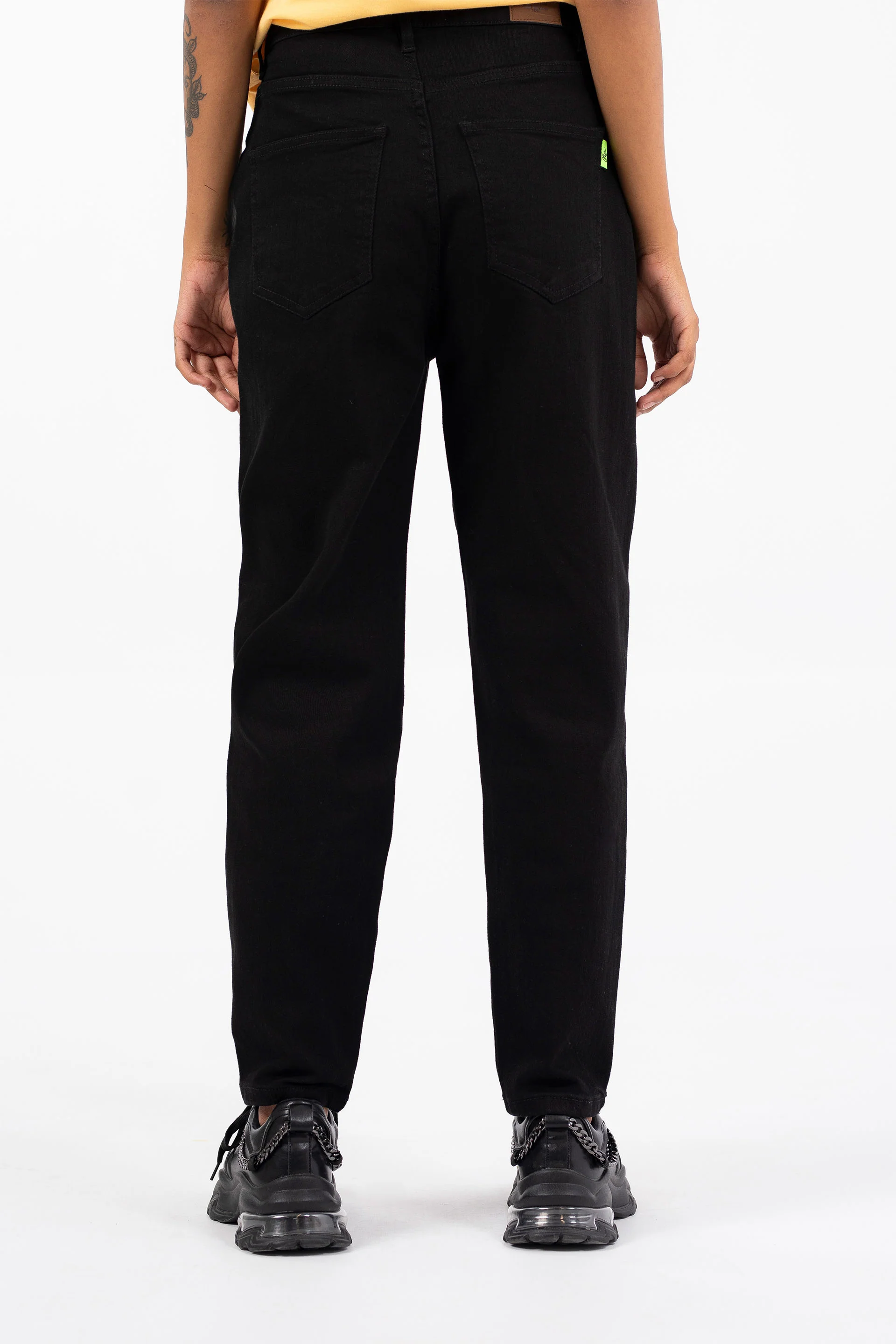 Mom Fit Jeans - Image 3