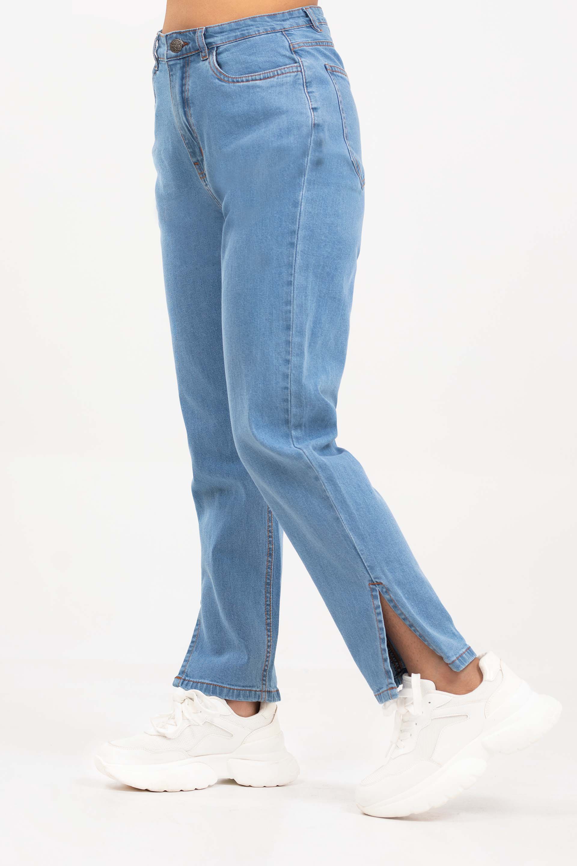 Mom Fit Jeans - Image 3