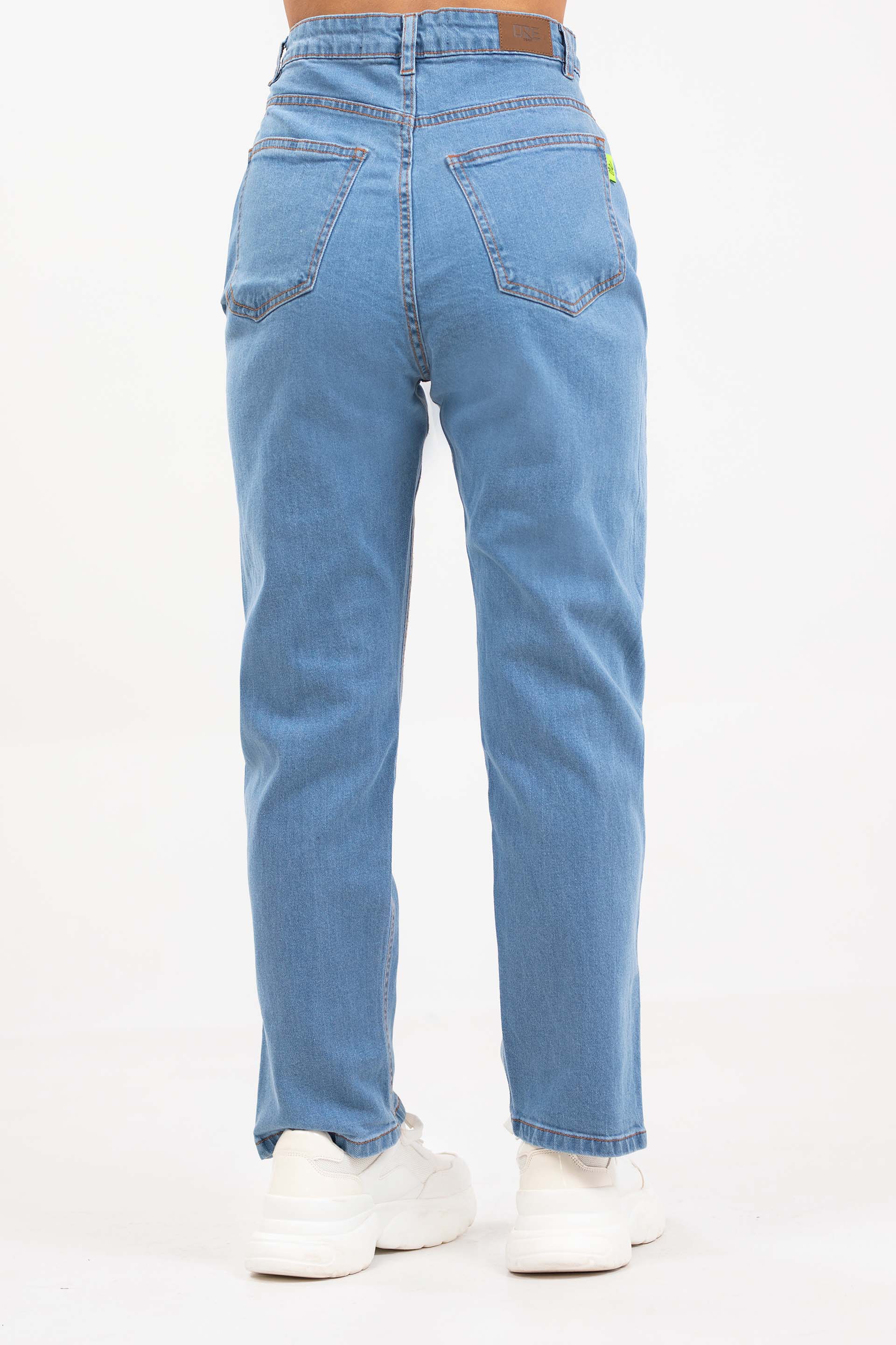 Mom Fit Jeans - Image 4