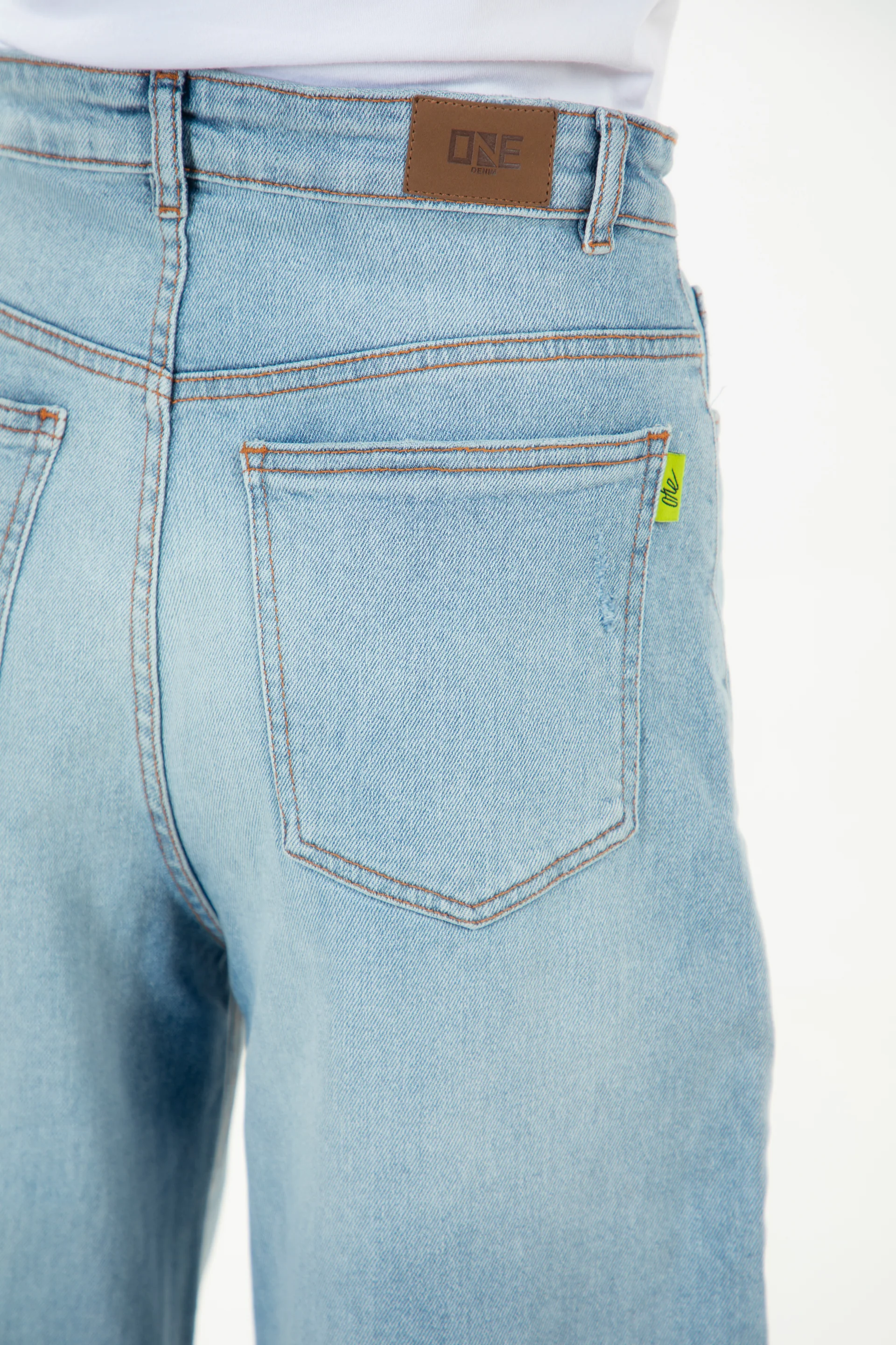 Washed Wide Leg Jeans - Image 3