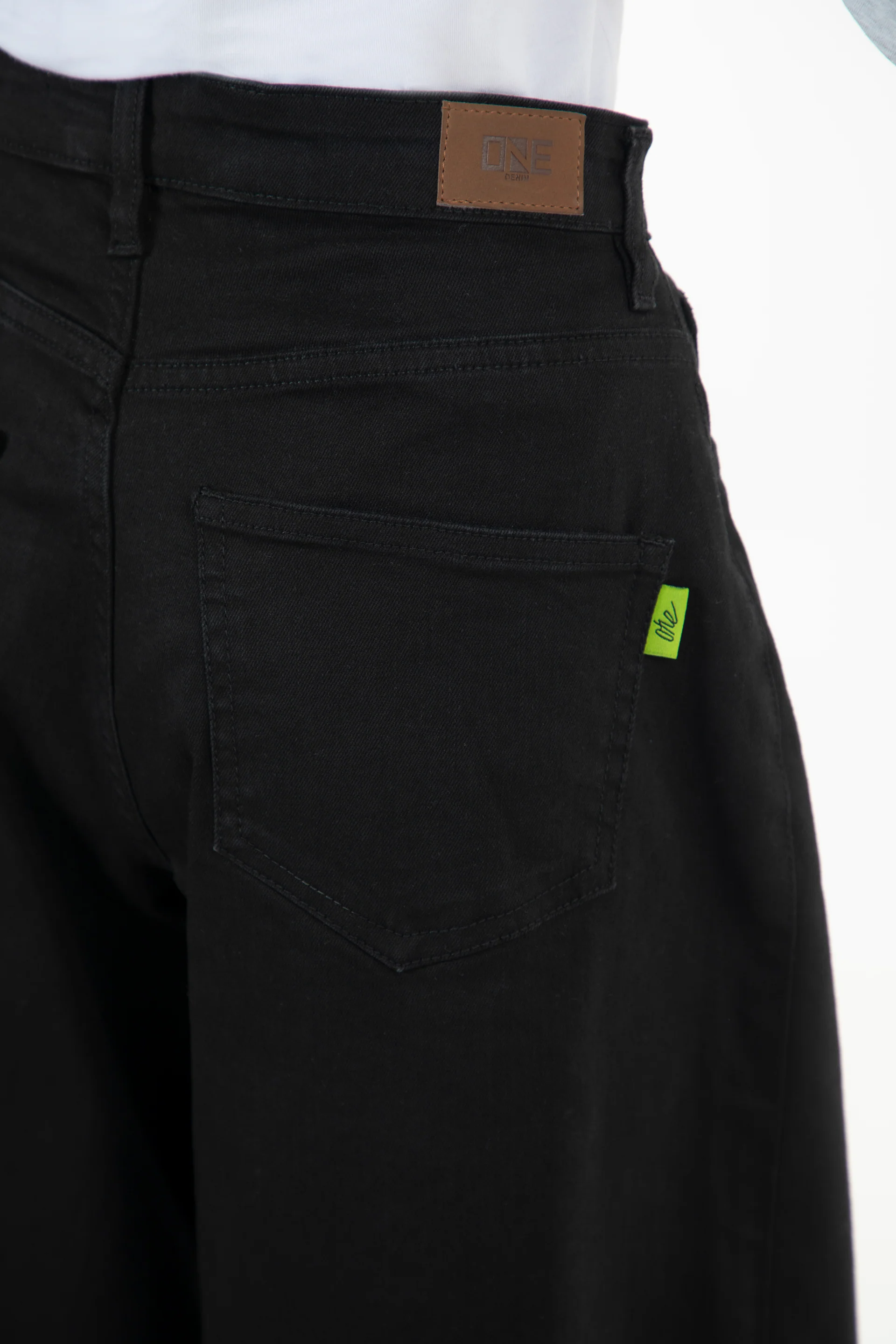 Basic Wide Leg Jeans - Image 3