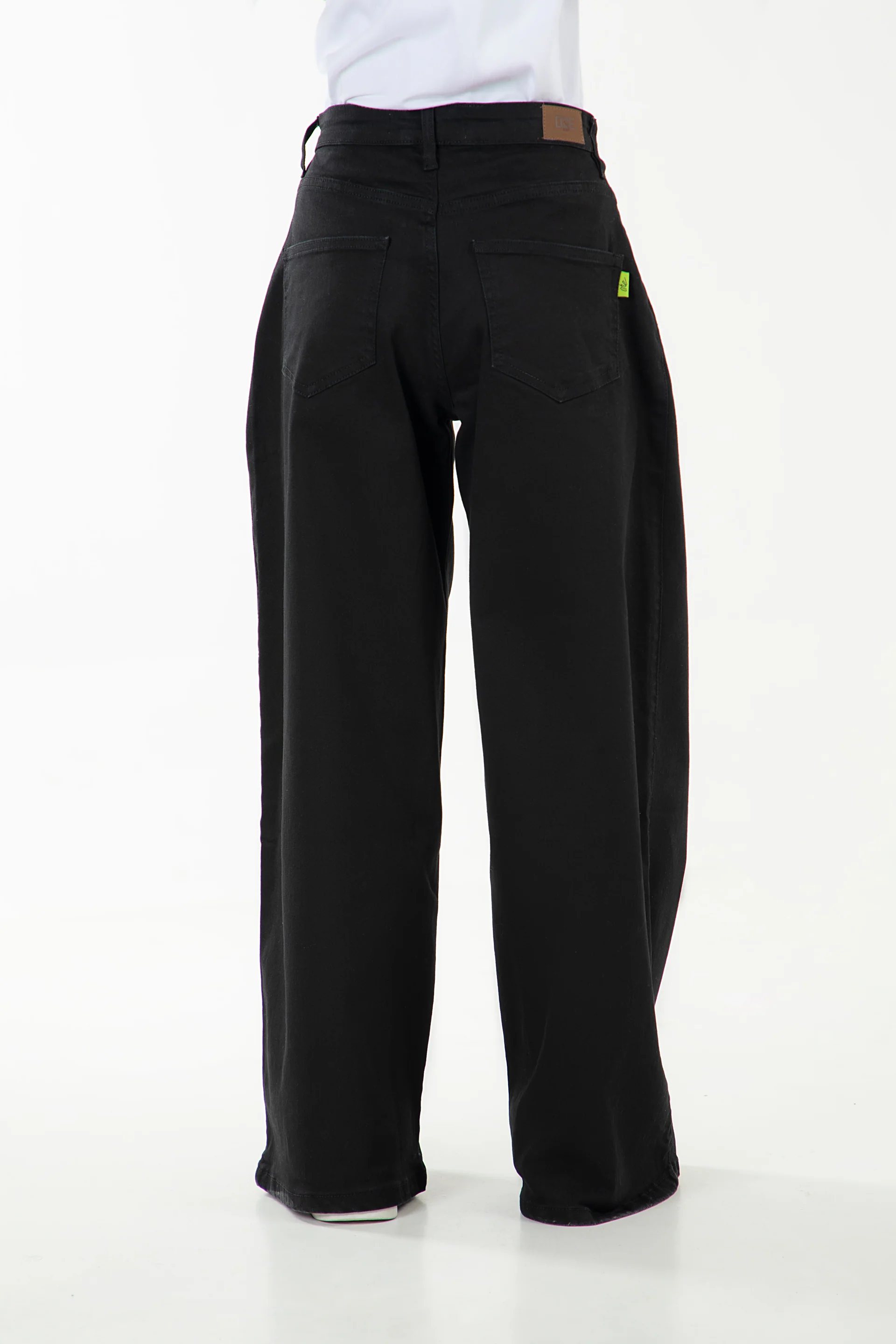 Basic Wide Leg Jeans - Image 4
