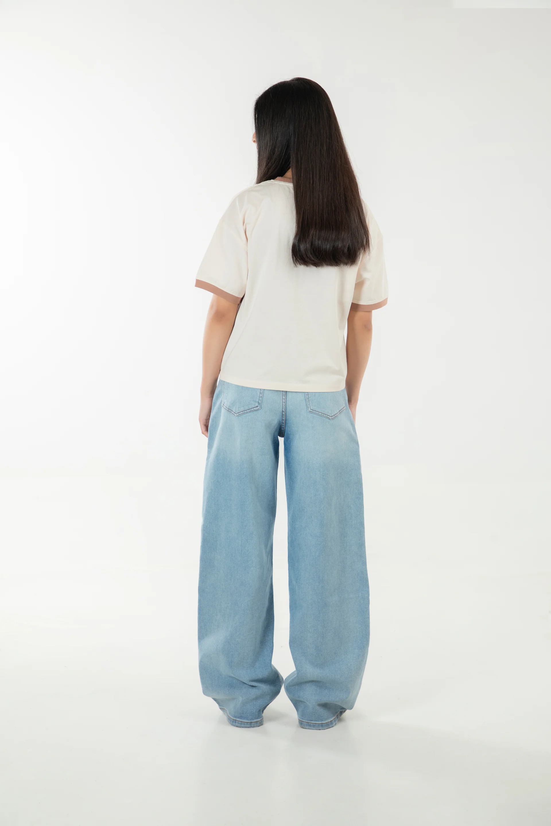 Contrasting Graphic Tee - Image 2